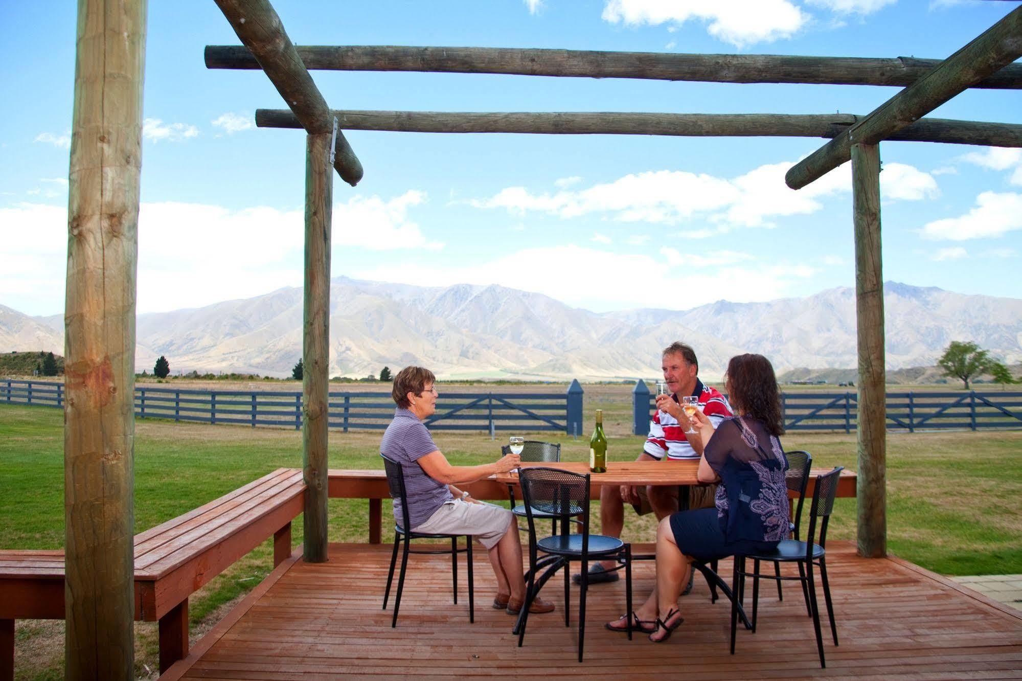 Discovery Countrytime Hotel Omarama Exterior foto
